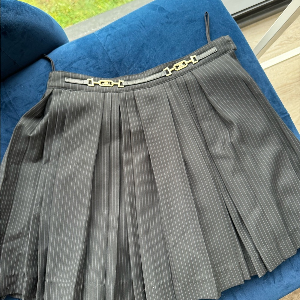 Size US 4. Too big for me now